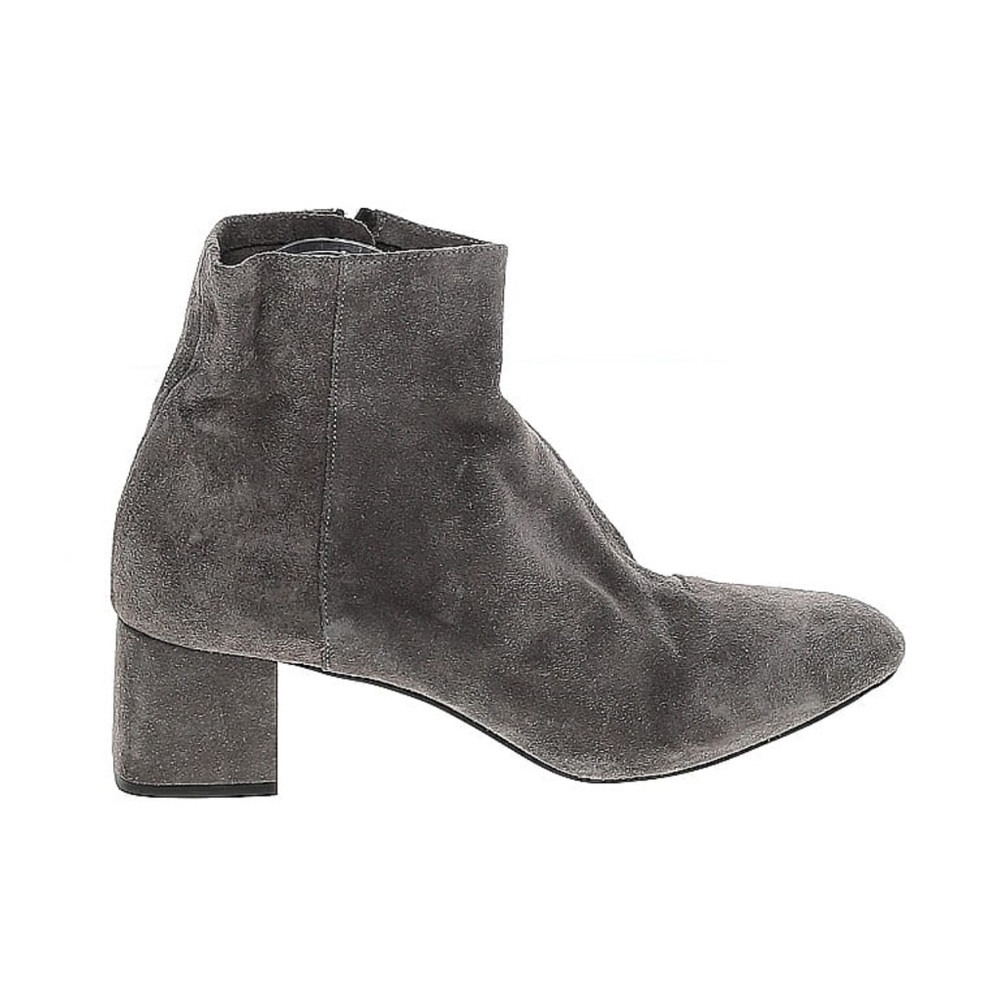 Zara - SOLD -